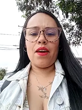 Italia 12 online show from 10/28/25, 04:42