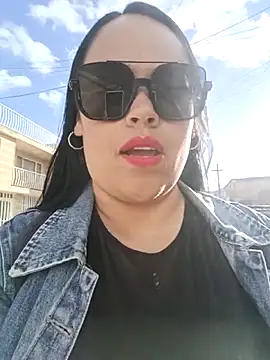 Italia 12 online show from 11/17/25, 09:09