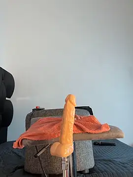 MerliaSsomer online show from 10/21/25, 01:17