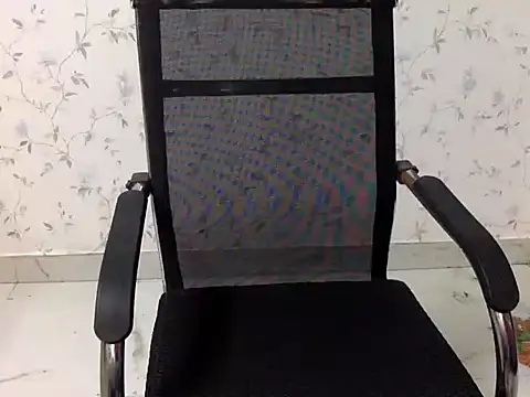 shiny-krisha online show from 10/06/25, 04:54