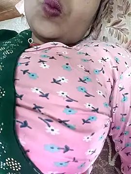 Snapshot of Neelam-baby1 chatting on 02/07/26, 06:50 Neelam-baby1 online show from 02/07/26, 06:50