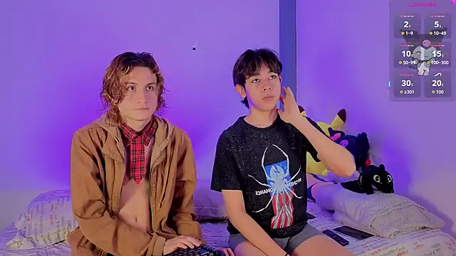 Snapshot of Darcy_and_Stolas chatting on 10/20/25, 05:19 Darcy and Stolas online show from 10/20/25, 05:19