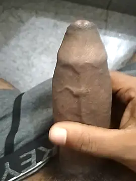 Snapshot of jeet_00 chatting on 10/27/25, 04:16 jeet 00 online show from 10/27/25, 04:16