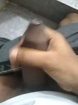 Snapshot of jeet_00 chatting on 12/19/25, 05:25 jeet 00 online show from 12/19/25, 05:25