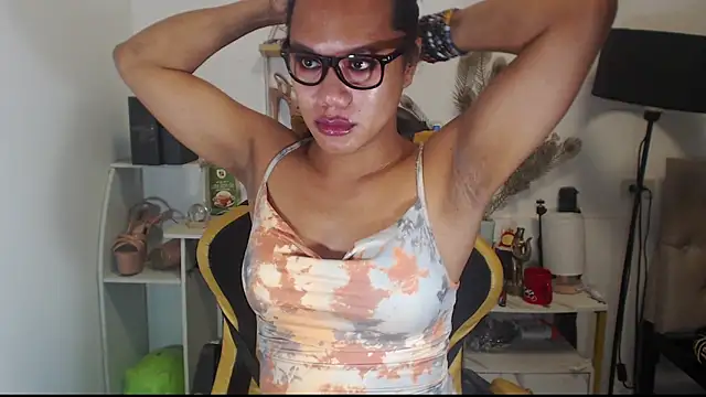 hugecockyurikaa online show from 10/16/25, 12:00