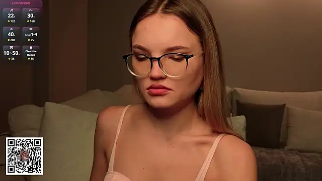 JulieLupo online show from 01/06/26, 06:06