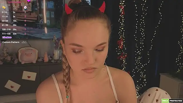 JulieLupo online show from 04/15/26, 07:04