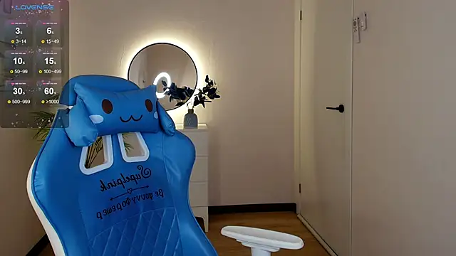 Snapshot of Shad0wPurr chatting on 10/30/25, 02:24 Shad0wPurr online show from 10/30/25, 02:24