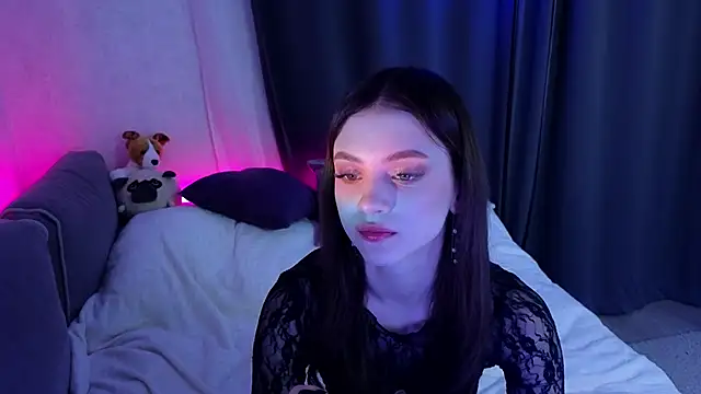 midnightMaya online show from 10/27/25, 09:30