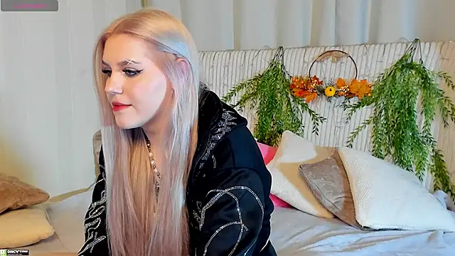 Malisha kiss online show from 10/30/25, 09:11