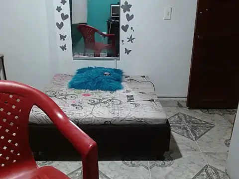 Snapshot of Ebony_luna chatting on 11/27/25, 12:29 Ebony luna online show from 11/27/25, 12:29