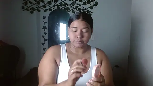 Ebony luna online show from 04/13/26, 01:16