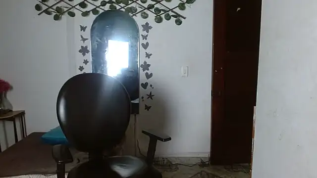 Ebony luna online show from 04/30/26, 12:44