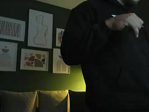 Snapshot of IanCross chatting on 03/02/26, 11:33 IanCross online show from 03/02/26, 11:33