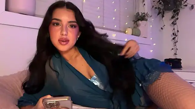 ariajacksonx online show from 10/27/25, 12:47