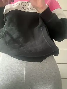 pleasedontpressaredburton online show from 10/16/25, 07:31