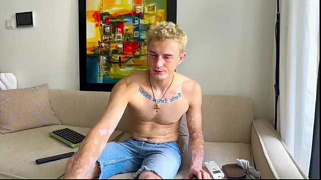 YummyGann online show from 11/30/25, 05:00