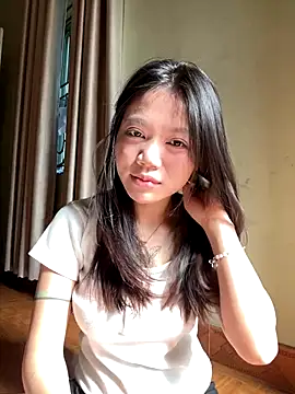 Snapshot of xonzon-ni chatting on 10/08/25, 07:50 xonzon-ni online show from 10/08/25, 07:50