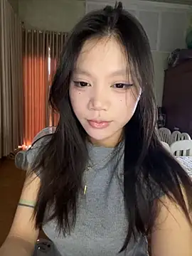 Snapshot of xonzon-ni chatting on 10/30/25, 06:59 xonzon-ni online show from 10/30/25, 06:59