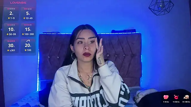 Snapshot of Mia_lopez_1 chatting on 05/07/26, 08:42 Mia lopez 1 online show from 05/07/26, 08:42