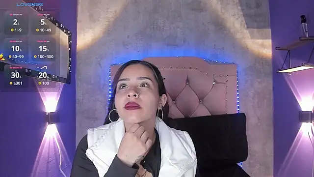 Snapshot of Mia_lopez_1 chatting on 05/14/26, 10:38 Mia lopez 1 online show from 05/14/26, 10:38