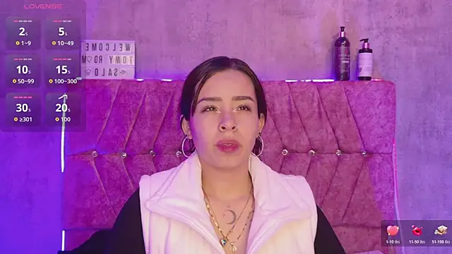Snapshot of Mia_lopez_1 chatting on 05/19/26, 08:31 Mia lopez 1 online show from 05/19/26, 08:31