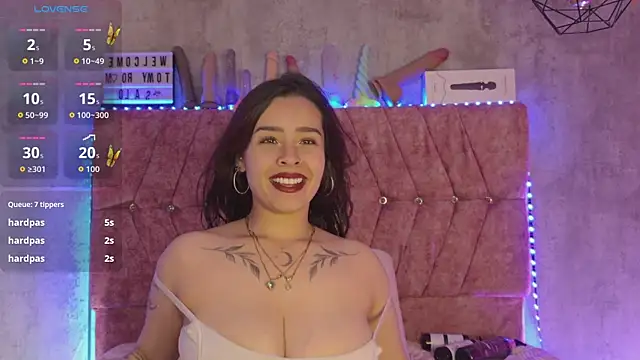 Snapshot of Mia_lopez_1 chatting on 06/04/26, 01:22 Mia lopez 1 online show from 06/04/26, 01:22