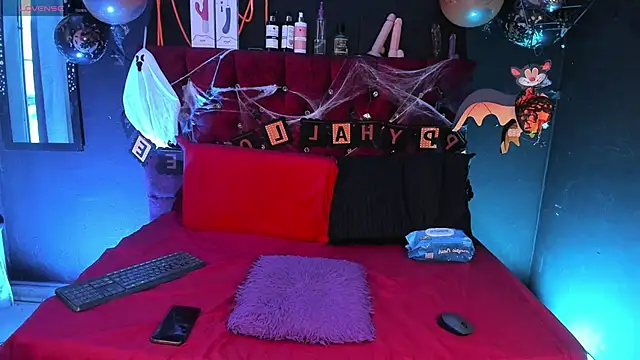 Snapshot of Cony_l chatting on 10/24/25, 12:23 Cony l online show from 10/24/25, 12:23