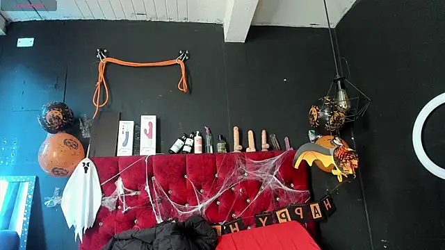 Snapshot of Cony_l chatting on 10/30/25, 03:57 Cony l online show from 10/30/25, 03:57