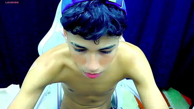 Im david02 online show from 11/10/25, 01:10