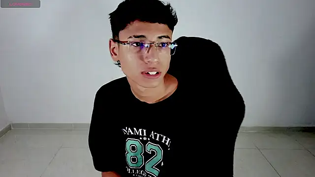 Im david02 online show from 04/06/26, 01:01