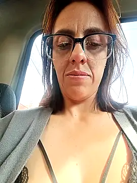 Jade 1-9 online show from 11/04/25, 08:41