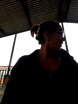 Jade 1-9 online show from 01/06/26, 04:32