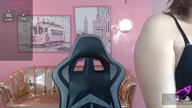 mia foster t online show from 12/21/25, 01:18