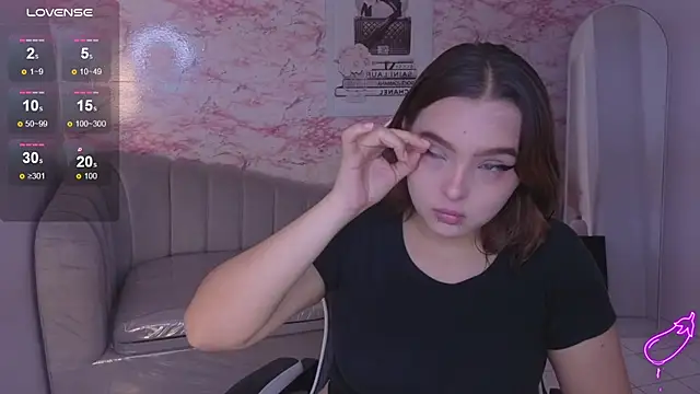 mia foster t online show from 03/02/26, 01:18