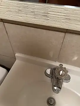 familia0210 online show from 12/21/25, 02:19