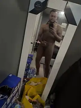 familia0210 online show from 06/01/26, 06:42
