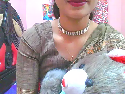 Snapshot of night_queeen7 chatting on 12/04/25, 07:44 night queeen7 online show from 12/04/25, 07:44