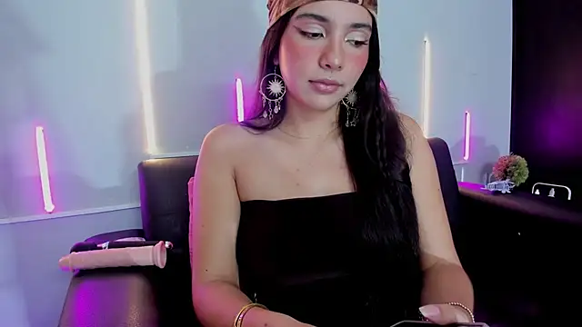 Snapshot of Jules_Angel chatting on 10/30/25, 01:34 Jules Angel online show from 10/30/25, 01:34