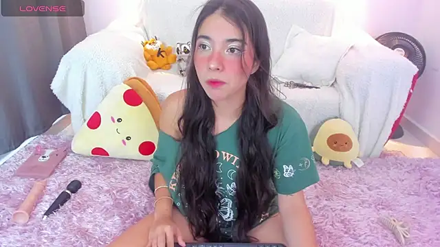 Snapshot of Jules_Angel chatting on 01/08/26, 08:22 Jules Angel online show from 01/08/26, 08:22