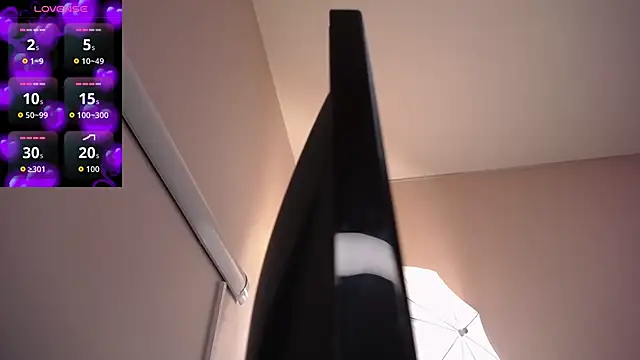 ingrid03 taffur online show from 12/02/25, 08:59