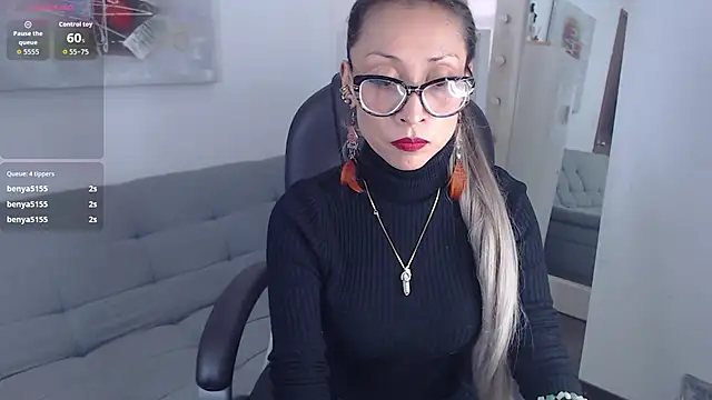 Snapshot of alexia_james_ chatting on 04/21/26, 09:06 alexia james online show from 04/21/26, 09:06