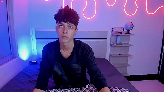 luccas ferreira online show from 11/16/25, 07:08