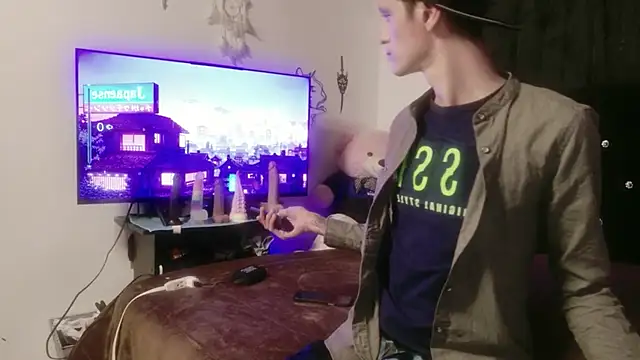 Tyler cat online show from 12/03/25, 01:57