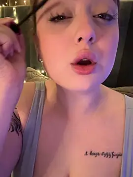 KellyMoors online show from 02/10/26, 01:53