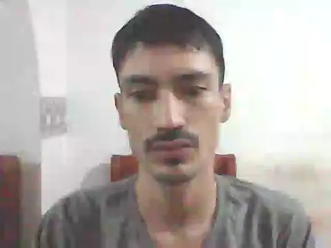 Snapshot of Coqui07 chatting on 10/27/25, 06:39 Coqui07 online show from 10/27/25, 06:39