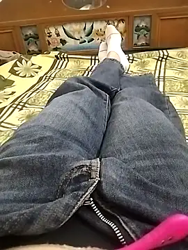 Lili 2love online show from 10/24/25, 12:41