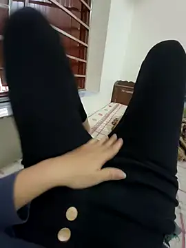 Lili 2love online show from 11/16/25, 12:49