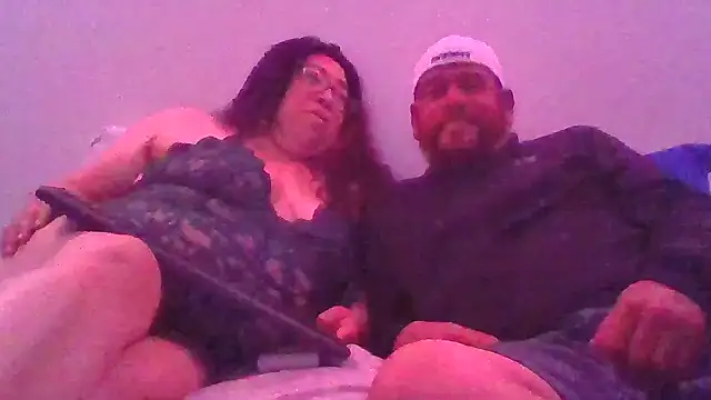 Snapshot of Foxxxy08 chatting on 10/29/25, 03:53 Foxxxy08 online show from 10/29/25, 03:53