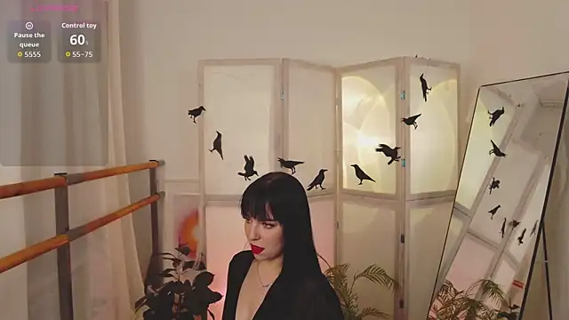 Snapshot of Avelyne_ chatting on 10/27/25, 08:57 Avelyne online show from 10/27/25, 08:57